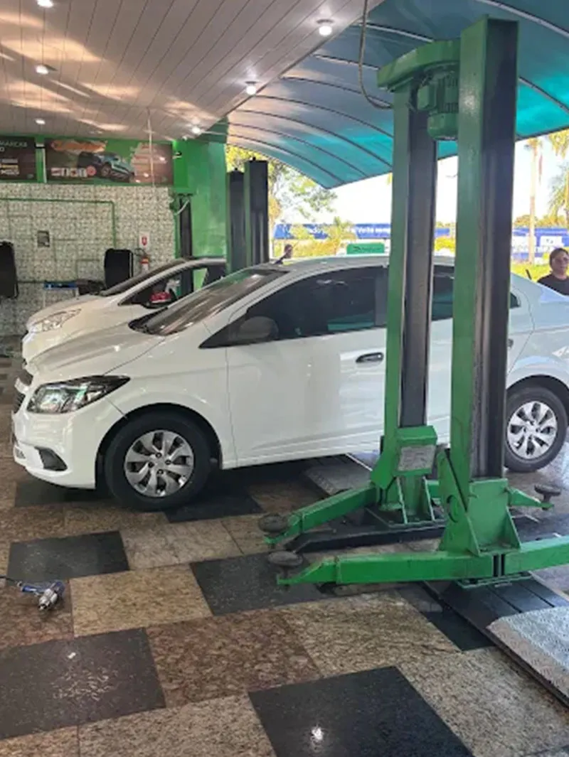 Rod. Washington Luiz, 4735 - No estacionamento do Carrefour Caxias<br>Carrefour Caxias<br>Duque de Caxias - RJ <br> CEP: 25065-000 - 4